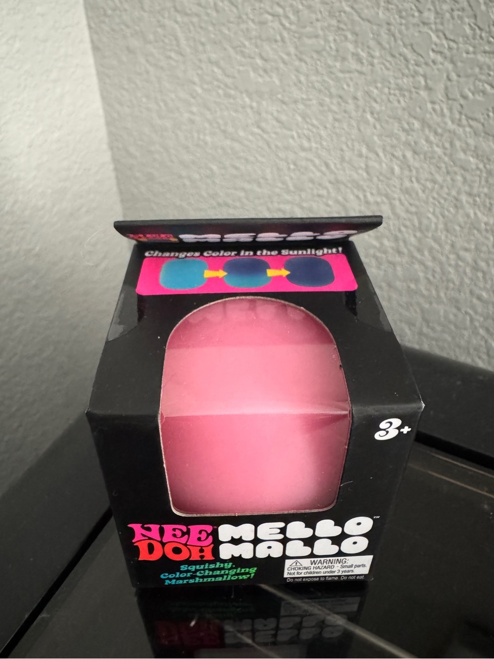 NeeDoh Mello Marshmallow Color-Changing Squishy Toy - Pink